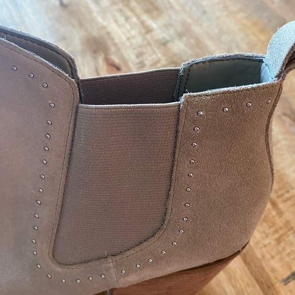 Marc Fisher heeled block heel Chelsea ankle boots NEW NO BOX 9.5 9 1/2 - Picture 4 of 7